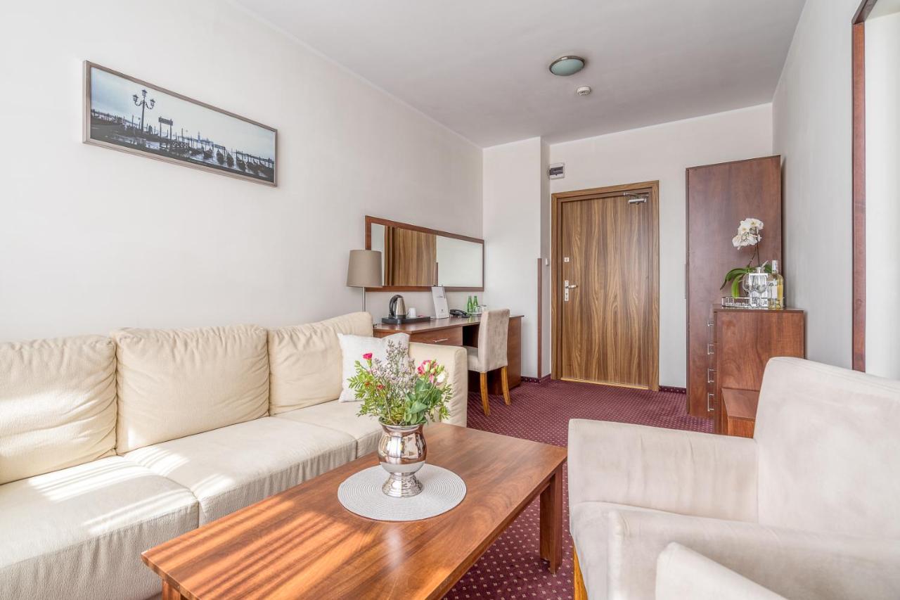 Hotel Stork Brodnica  Exterior foto